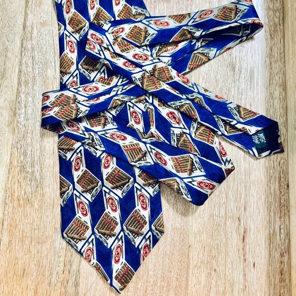 Les Impromptus Paris 100% Silk Cigar Tie Motif - Picture 1 of 3